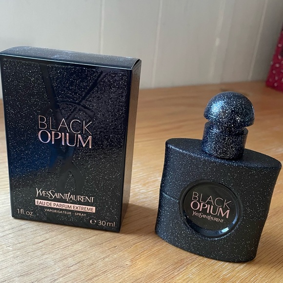 Yves Saint Laurent YSL BLACK OPIUM EAU DE PARFUM EXTREME 1 fl oz - Picture 1 of 10